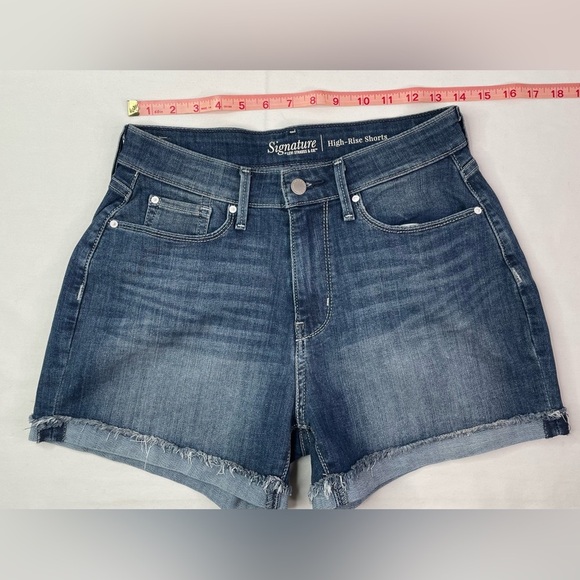 Levi’s Signature High Rise Blue Denim Shorts Size 6 - Picture 7 of 9